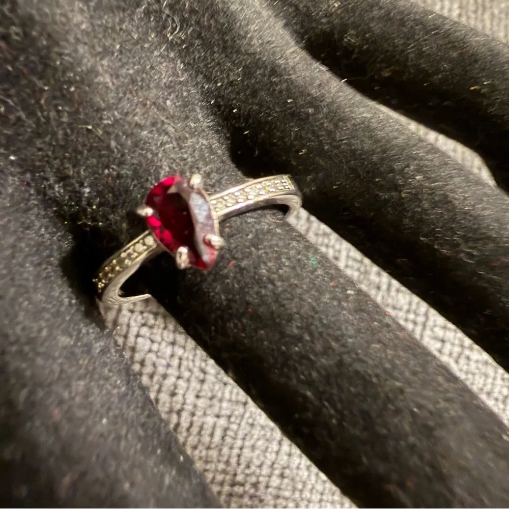 Silver and Red Garner Gemstone Ring